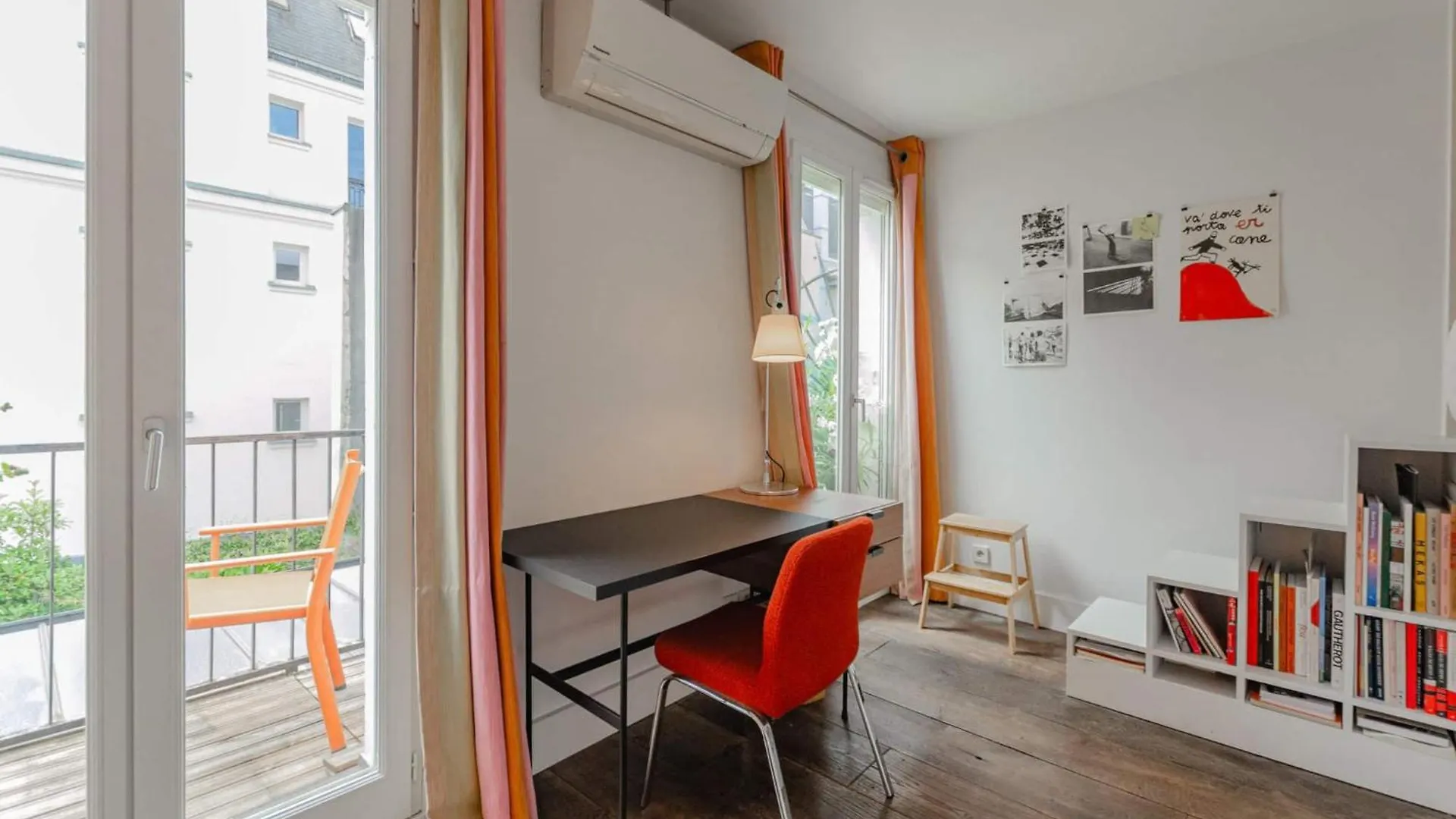 502254 - Spacious Duplex Apartment For 12 People Near Les Halles Parigi